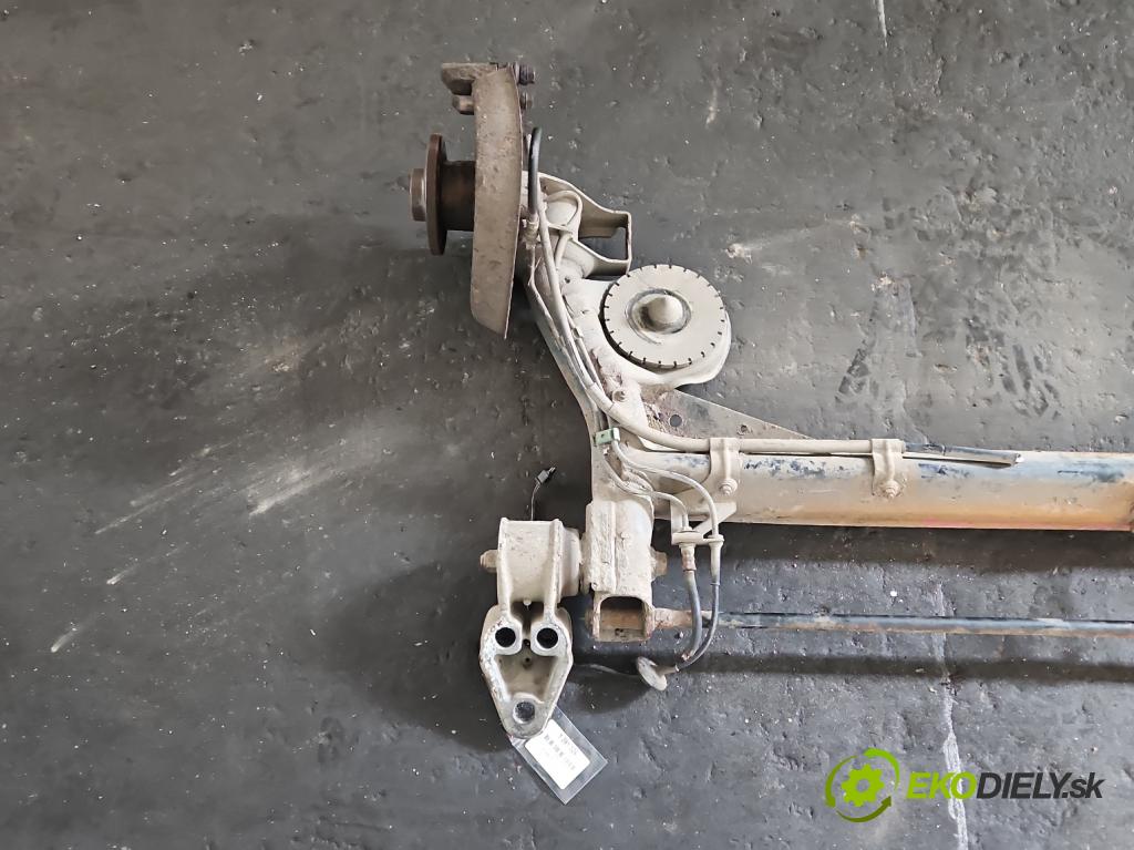 Vw Passat B5 1995-2005 1.8 T 150 hp manual 110 kW 1781 cm3 5- zadní výztuha  (Výztuhy zadní)