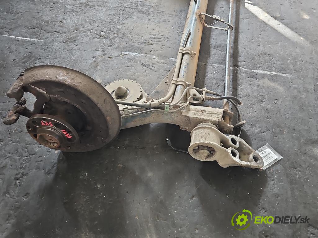 Vw Passat B5 1995-2005 1.8 T 150 hp manual 110 kW 1781 cm3 5- zadní výztuha  (Výztuhy zadní)