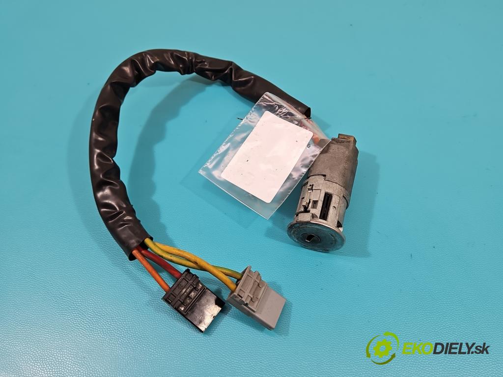 Renault Kangoo I 1998-2008 1.5 dci 65 HP manual 48 kW 1461 cm3 5- Spínačka  (Spínacie skrinky a kľúče)