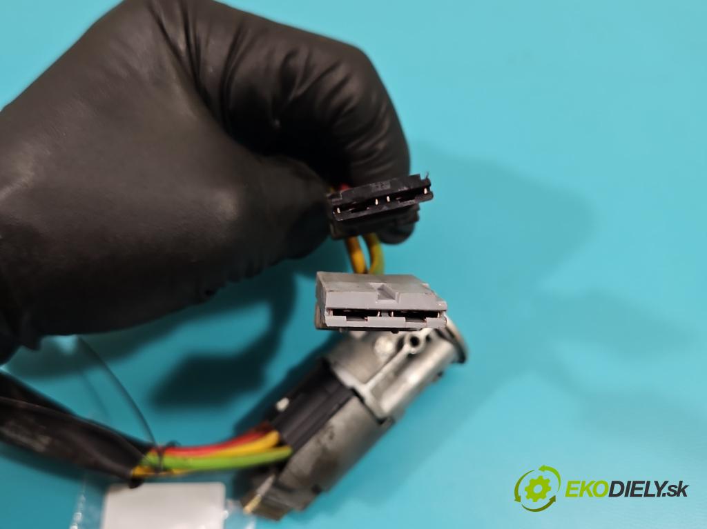 Renault Kangoo I 1998-2008 1.5 dci 65 HP manual 48 kW 1461 cm3 5- Spínačka  (Spínacie skrinky a kľúče)