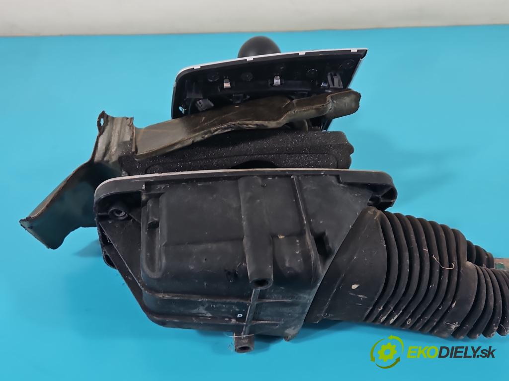 Audi A4 B6 2000-2004 2.0 20V 131 HP manual 96 kW 1984 cm3 5- Páka: Změny: stupeň,rýchlosť 8E0711025 (Rýchlostné páky / kulisy)