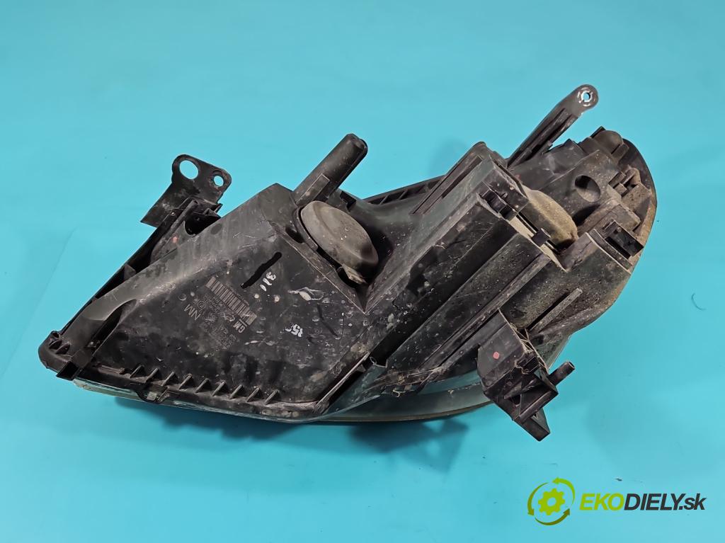 Opel Zafira B 2005-2014 1.9 cdti 120 HP manual 88 kW 1910 cm3 5- Reflektor: pravý 13252473RH (Pravé)