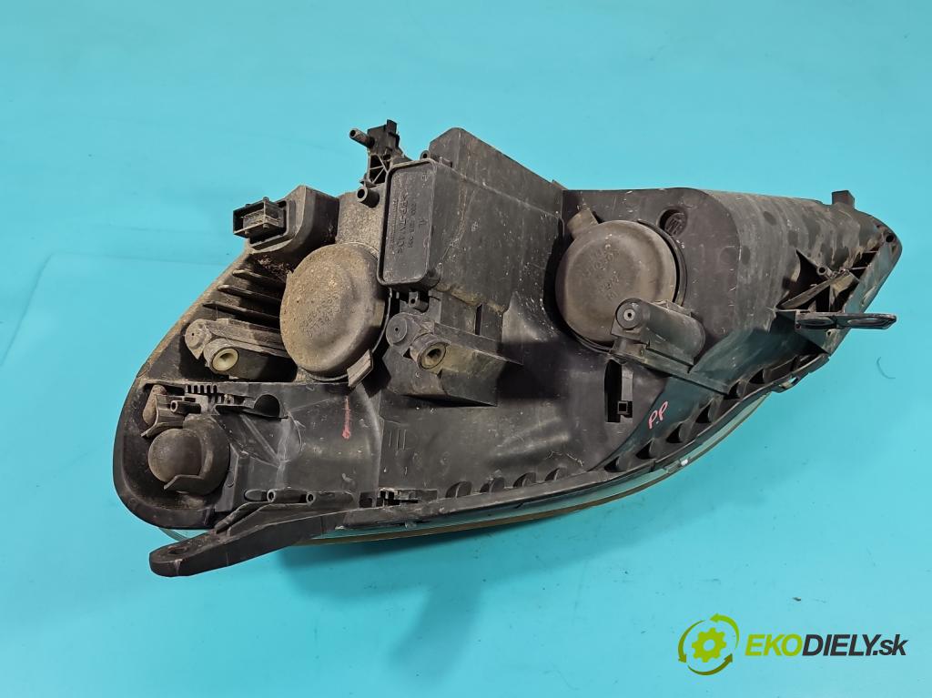 Opel Zafira B 2005-2014 1.9 cdti 120 HP manual 88 kW 1910 cm3 5- Reflektor: pravý 13252473RH (Pravé)