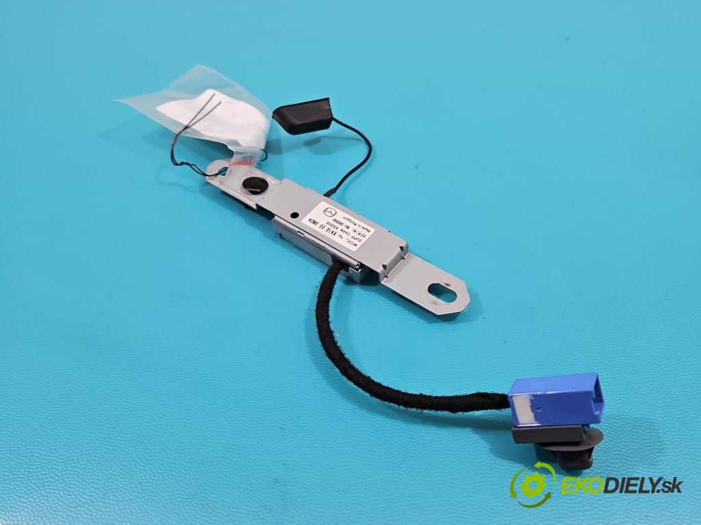 Mazda CX-5 I 2012-2017 2.2d 175 hp manual 129 kW 2191 cm3 5- Antena KA1G669N0A