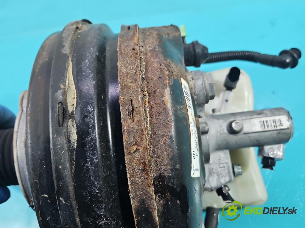 Audi A4 B6 2000-2004 2.0 20V 131 HP manual 96 kW 1984 cm3 5- servo brzdové 8E0612105M