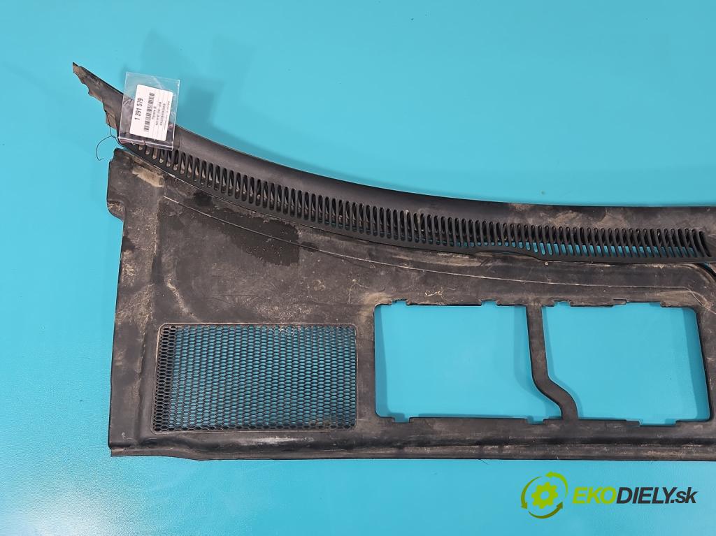 Audi A4 B6 2000-2004 2.0 20V 131 HP manual 96 kW 1984 cm3 5- torpédo 8E1819417B (Torpéda)