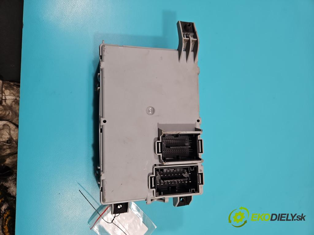 Opel Combo D 2011-2018 1.6 cdti 105 HP manual 77 kW 1598 cm3 5- riadiaca jednotka ostatné 00520028670