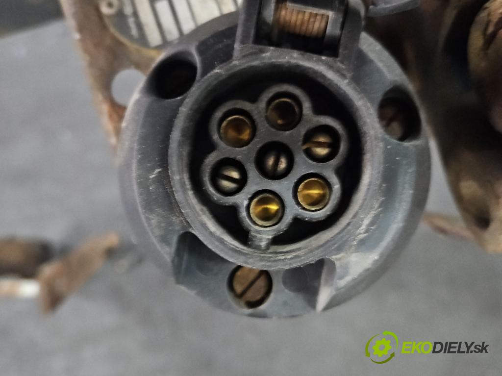 Ford Mondeo Mk3 2000-2007 2.0 tdci 116 hp manual 85 kW 1998 cm3 5- oko tažné  (Tažná zařízení)