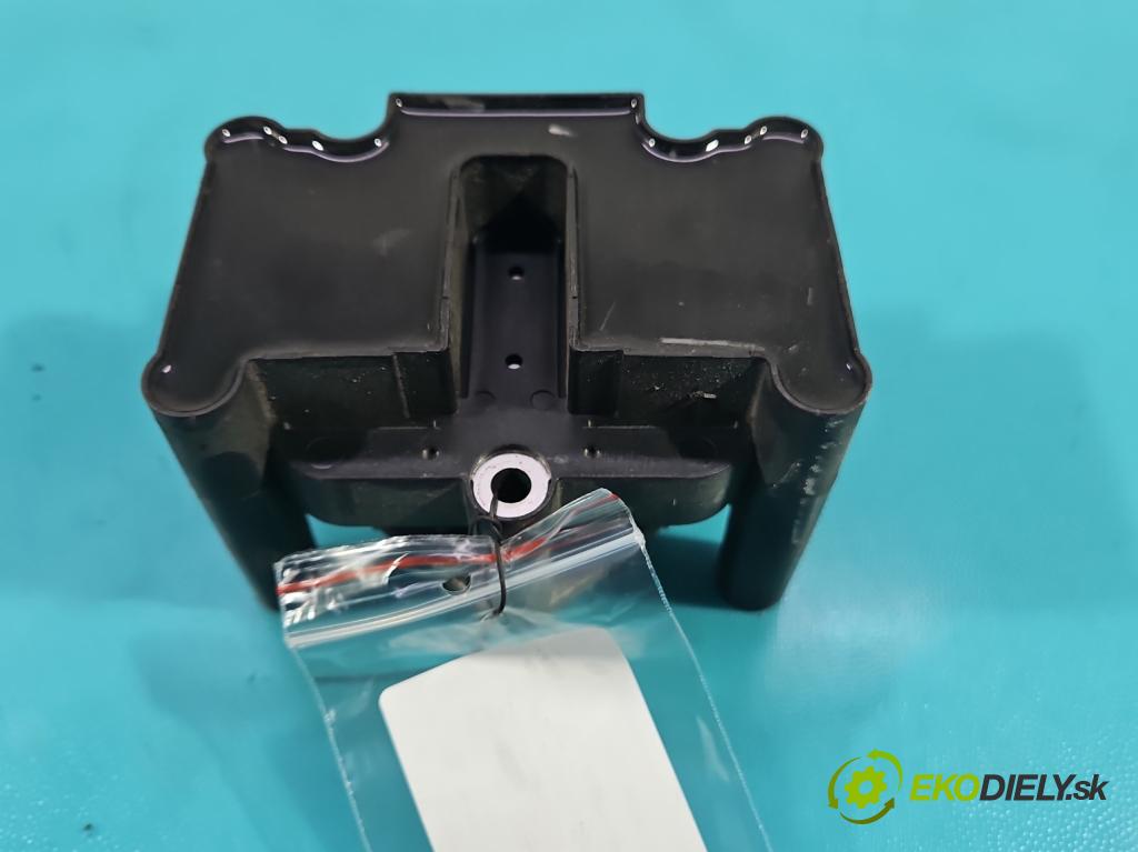 Seat Leon I 1999-2005 1.6 SR 101 HP manual 74 kW 1595 cm3 5- cievka zapaľovacia  (Zapaľovacie cievky, moduly)