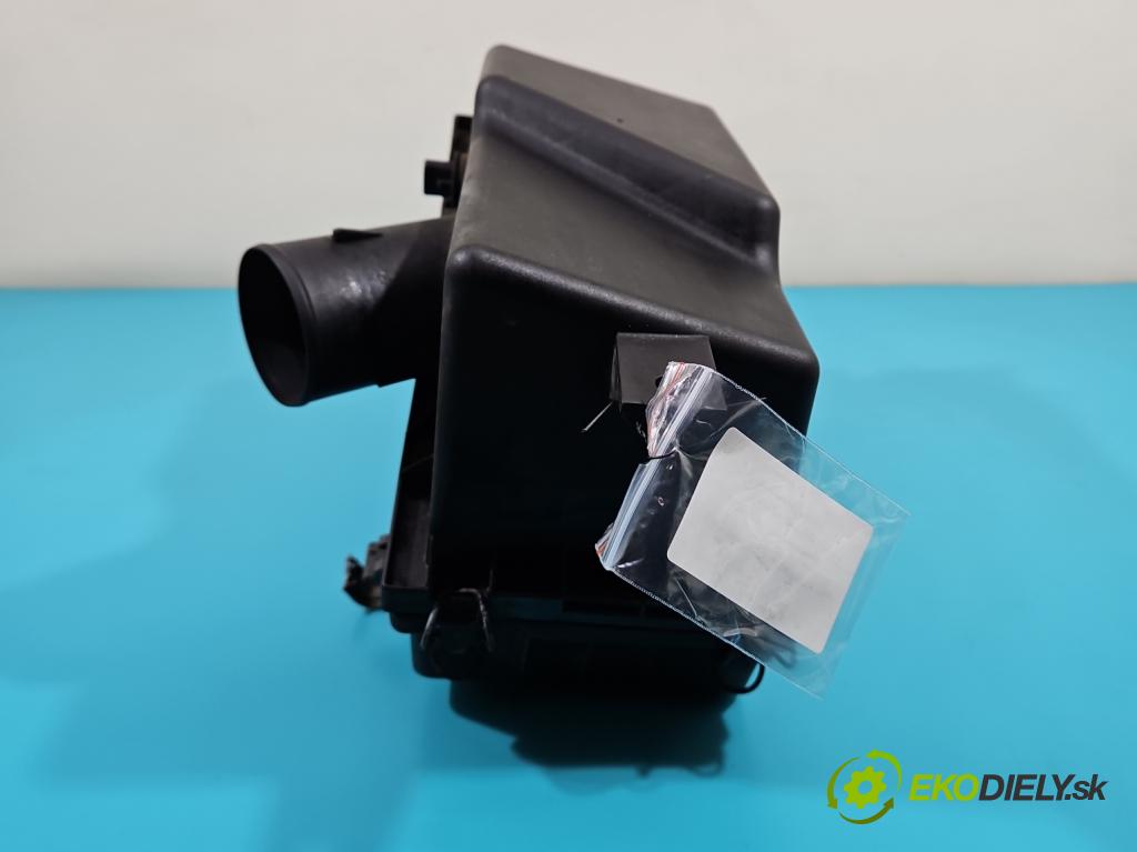 Toyota Avensis I T22 1997-2003 1.6 16V 110 HP manual 81 kW 1587 cm3 4- obal filtra vzduchu 0209 (Obaly filtrov vzduchu)