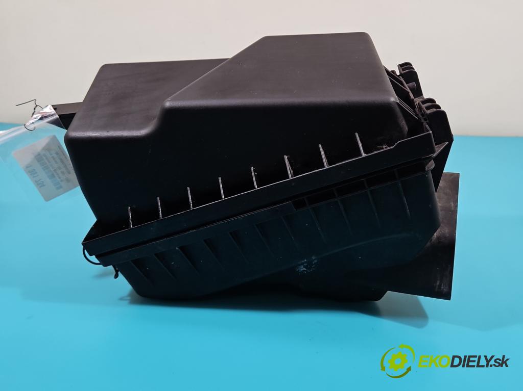 Toyota Avensis I T22 1997-2003 1.6 16V 110 HP manual 81 kW 1587 cm3 4- obal filtra vzduchu 0209 (Obaly filtrov vzduchu)