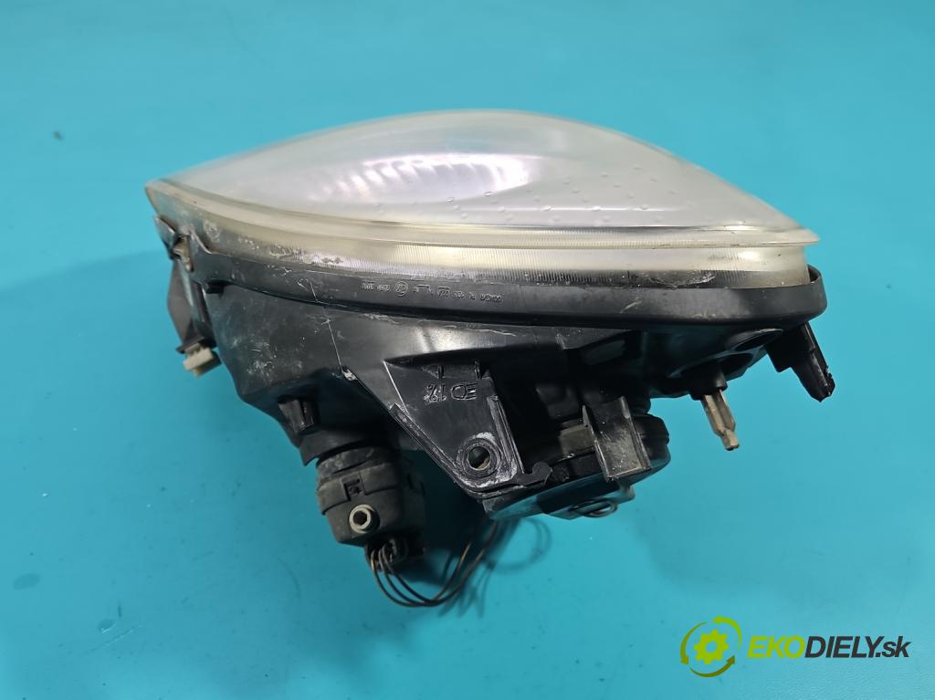 Renault Kangoo I 1998-2008 1.5 dci 65 HP manual 48 kW 1461 cm3 5- Reflektor: pravý 8200236591 (Pravé)