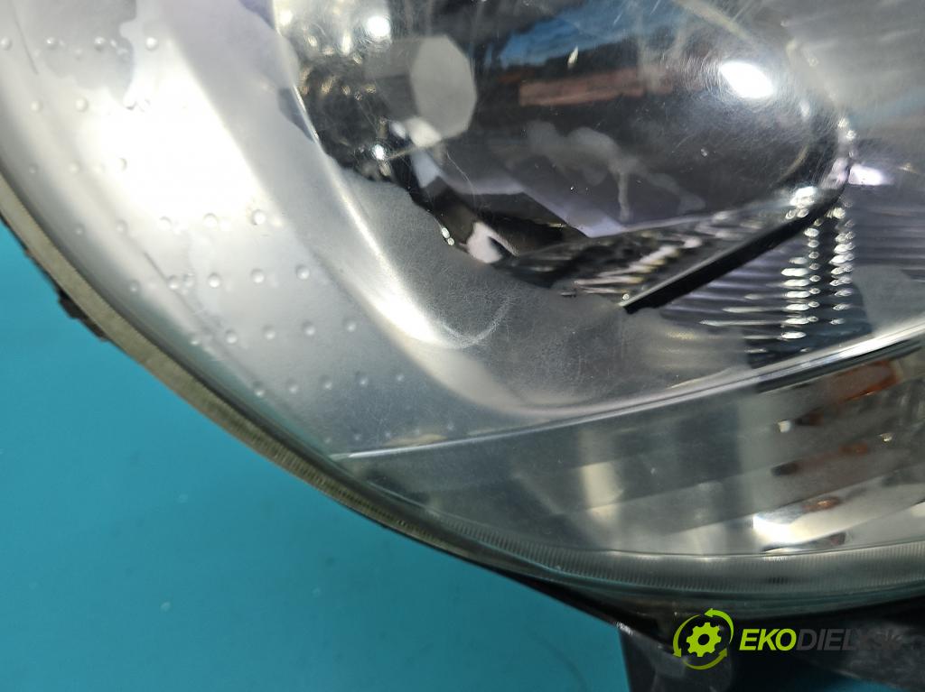 Renault Kangoo I 1998-2008 1.5 dci 65 HP manual 48 kW 1461 cm3 5- Reflektor: pravý 8200236591 (Pravé)