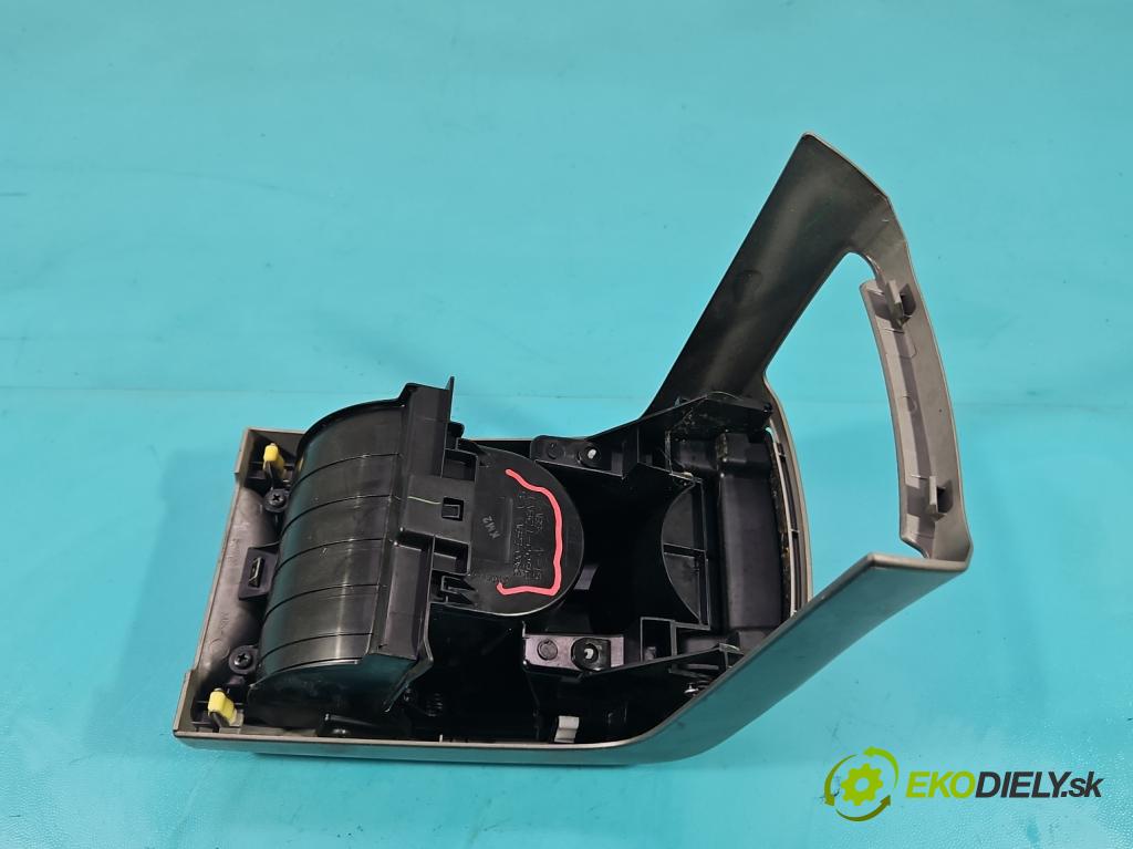 Toyota Prius II XW20 2003-2009 1.5 77 HP automatic 57 kW 1497 cm3 5- Rukojeť: na nápoje: 1A8C1-009G (Úchyty, držiaky na nápoje)