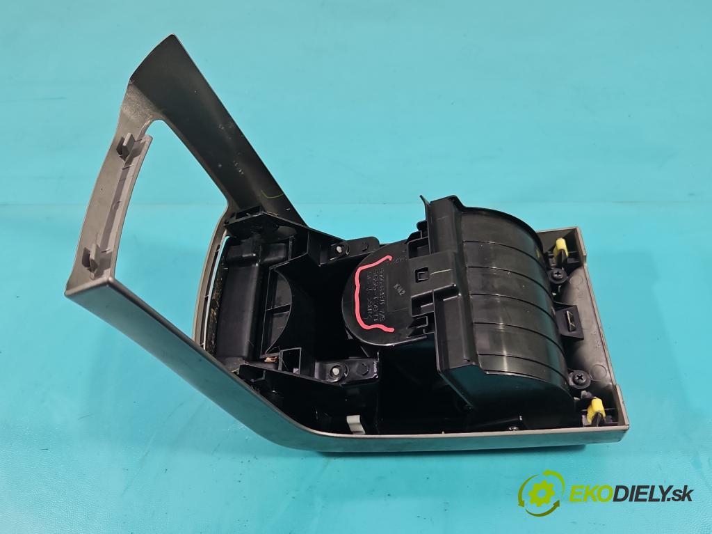 Toyota Prius II XW20 2003-2009 1.5 77 HP automatic 57 kW 1497 cm3 5- Rukojeť: na nápoje: 1A8C1-009G (Úchyty, držiaky na nápoje)