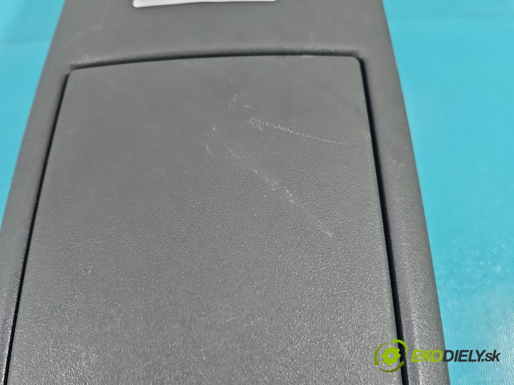 Toyota Prius II XW20 2003-2009 1.5 77 HP automatic 57 kW 1497 cm3 5- Rukojeť: na nápoje: 58903-47010 (Úchyty, držiaky na nápoje)