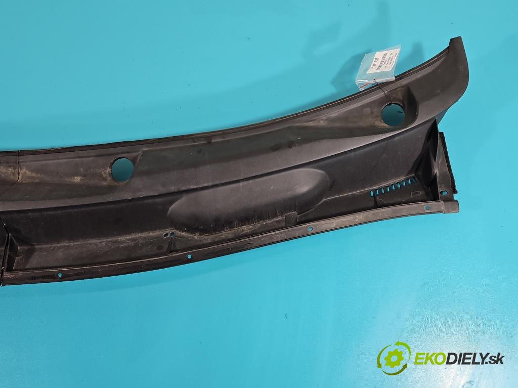 Toyota Prius II XW20 2003-2009 1.5 77 HP automatic 57 kW 1497 cm3 5- torpédo 55708-47080 (Torpéda)