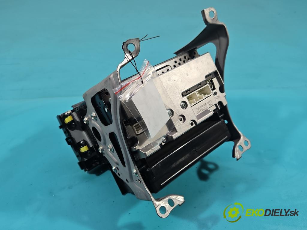 Toyota Prius II XW20 2003-2009 1.5 77 HP automatic 57 kW 1497 cm3 5- Radio originál 86120-47280