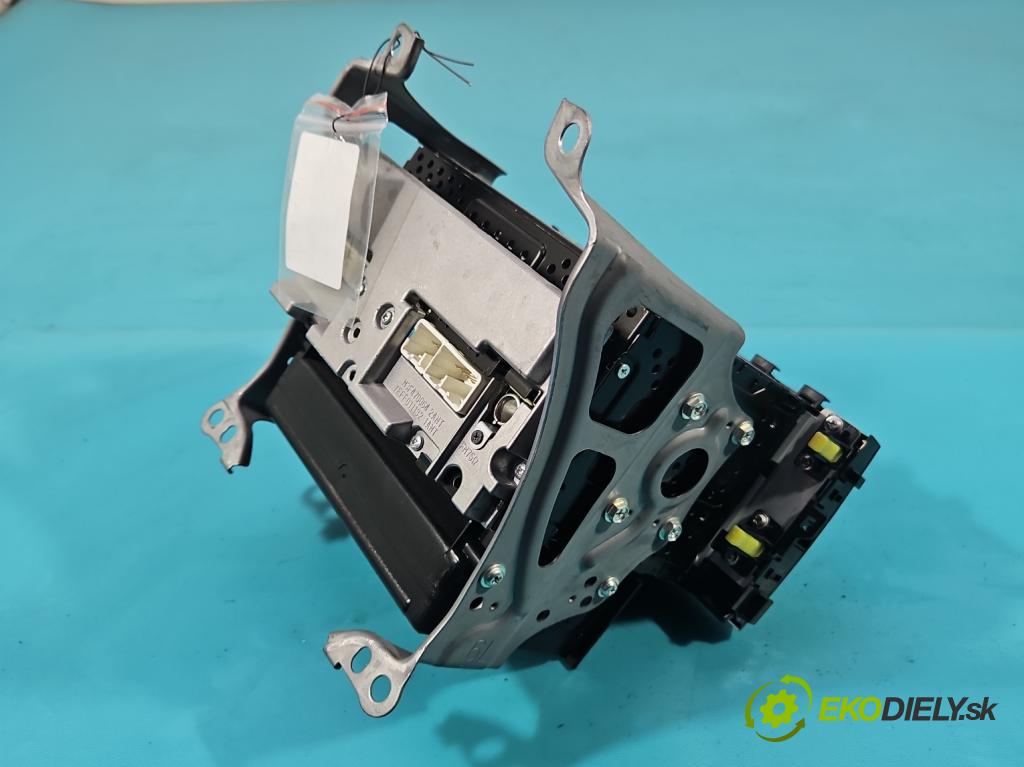 Toyota Prius II XW20 2003-2009 1.5 77 HP automatic 57 kW 1497 cm3 5- Radio originál 86120-47280