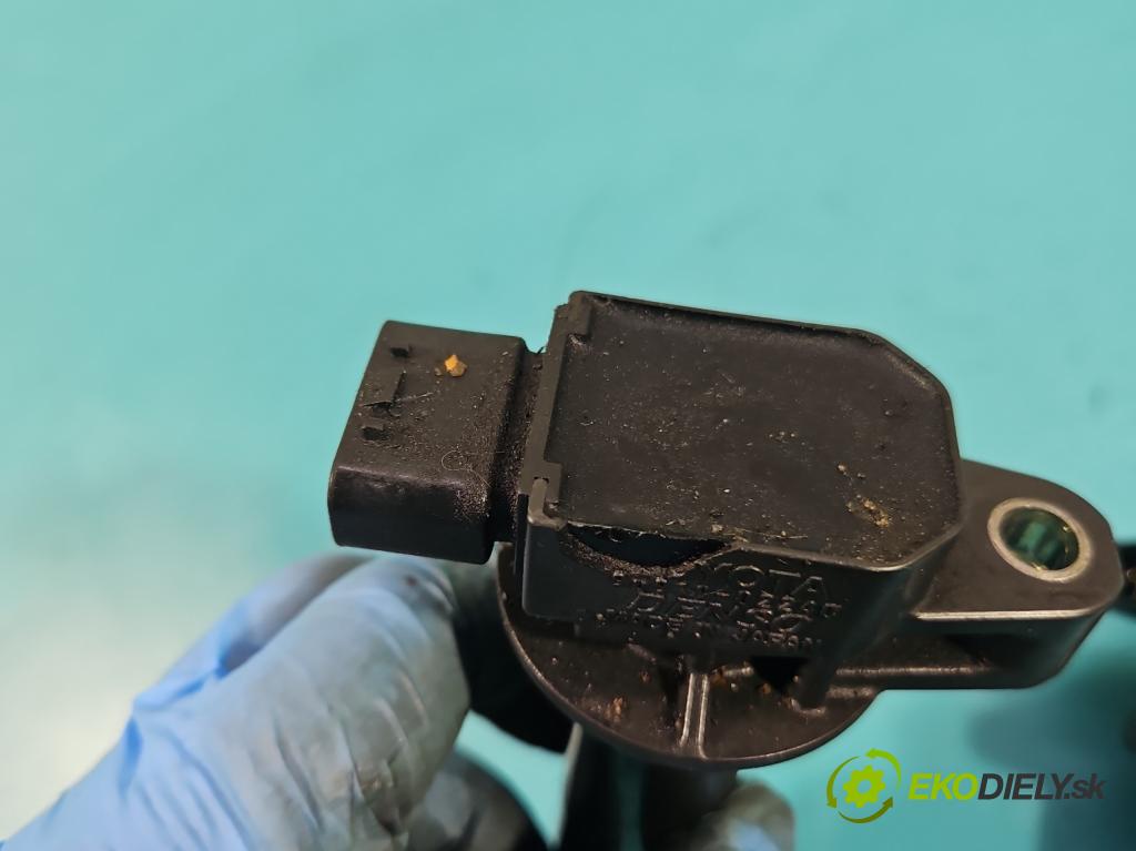 Toyota Prius II XW20 2003-2009 1.5 77 HP automatic 57 kW 1497 cm3 5- cievka zapaľovacia 90919-02240 (Zapaľovacie cievky, moduly)