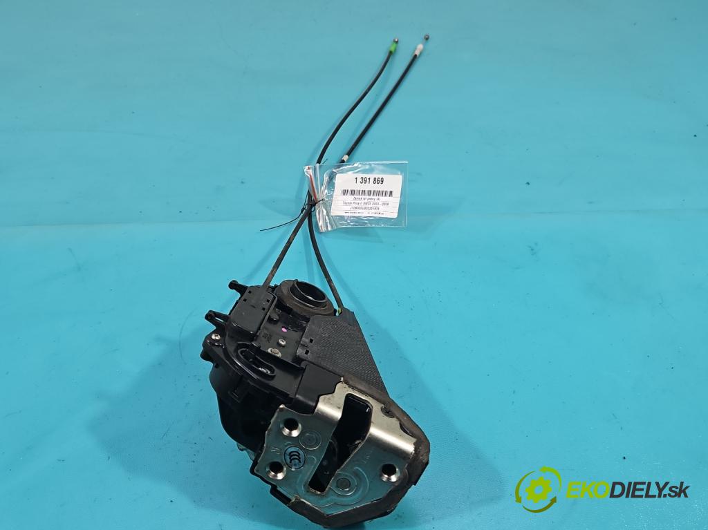 Toyota Prius II XW20 2003-2009 1.5 77 hp automatic 57 kW 1497 cm3 5- zámek zadní pravý 