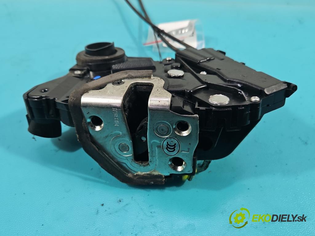 Toyota Prius II XW20 2003-2009 1.5 77 hp automatic 57 kW 1497 cm3 5- zámek přední levý