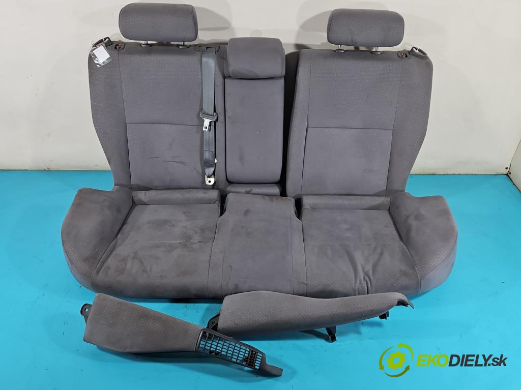 Toyota Prius II XW20 2003-2009 1.5 77 HP automatic 57 kW 1497 cm3 5- Pohovka: zadné  (Sedačky, sedadlá)