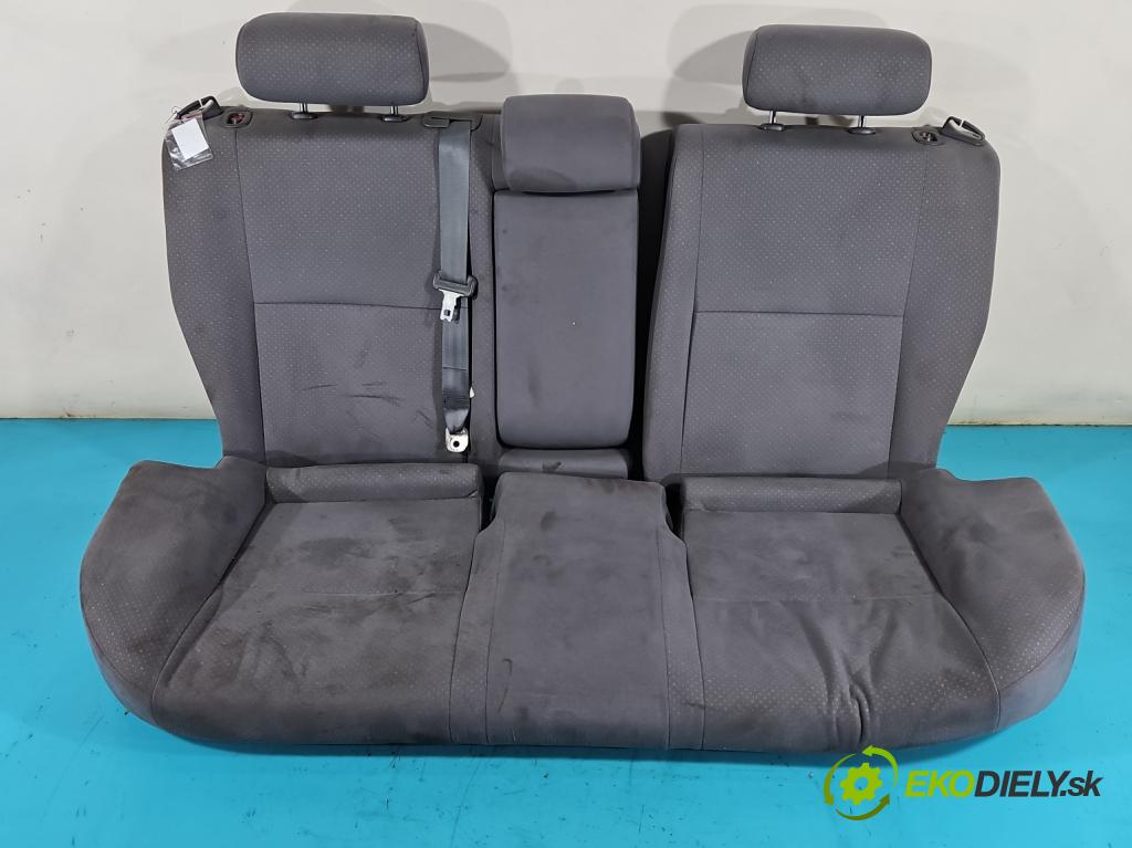 Toyota Prius II XW20 2003-2009 1.5 77 HP automatic 57 kW 1497 cm3 5- Pohovka: zadné  (Sedačky, sedadlá)