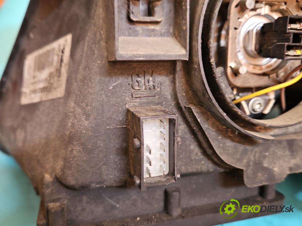 Opel Meriva A 2002-2010 1,3.0 cdti 69KM manual 51 kW 1248 cm3 5- Reflektor: pravý 89308560 (Pravé)