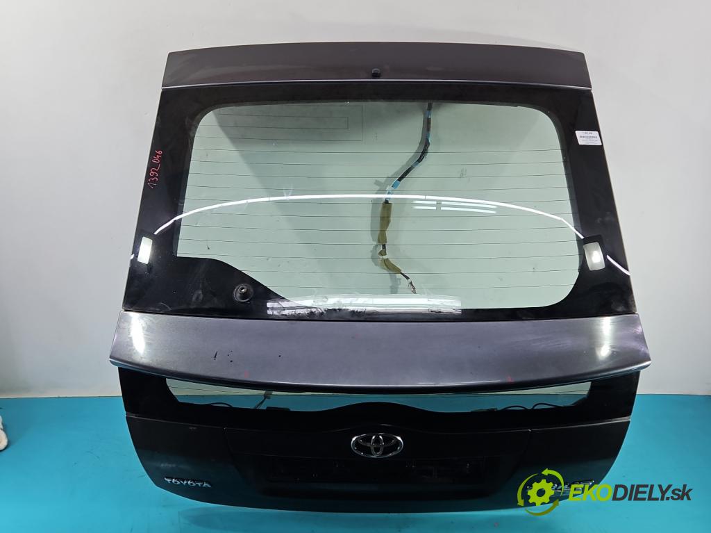 Toyota Prius II XW20 2003-2009 1.5 77 hp automatic 57 kW 1497 cm3 5- zadní kufrové dveře  (Zadní kapoty)