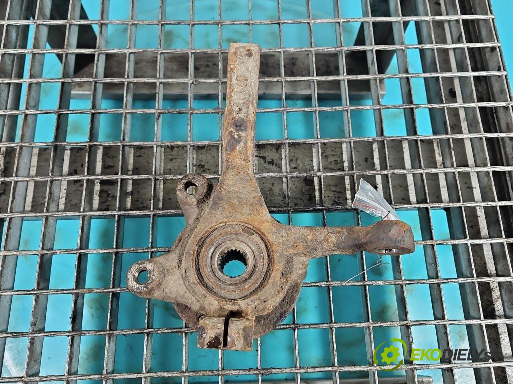 Renault Thalia I 1998-2009 1.4 8V 75 HP manual 55 kW 1390 cm3 4- náboj pravé (Náboje)