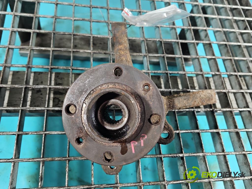 Renault Thalia I 1998-2009 1.4 8V 75 HP manual 55 kW 1390 cm3 4- náboj pravé  (Náboje)