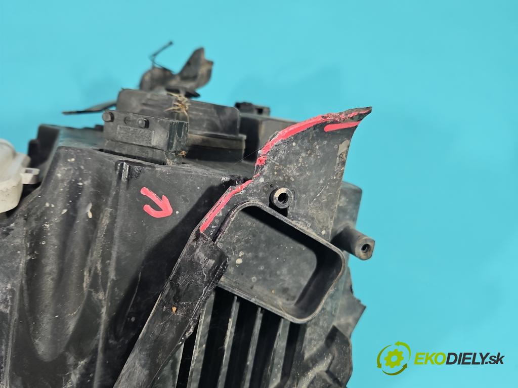 Opel Corsa C 2000-2006 1.2 16V 80 HP manual 59 kW 1229 cm3 5- Reflektor: pravý  (Pravé)