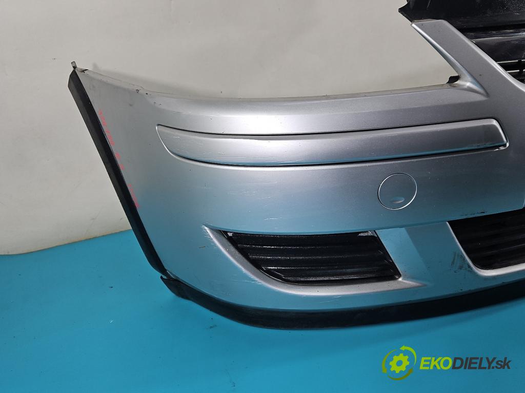 Opel Corsa C 2000-2006 1.2 16V 80 hp manual 59 kW 1229 cm3 5- nárazník přední  (Ostatné)