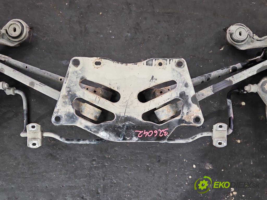 Opel Combo D 2011-2018 1.6 cdti 105 hp manual 77 kW 1598 cm3 5- zadní výztuha  (Výztuhy zadní)