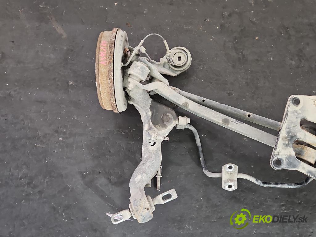 Opel Combo D 2011-2018 1.6 cdti 105 hp manual 77 kW 1598 cm3 5- zadní výztuha  (Výztuhy zadní)