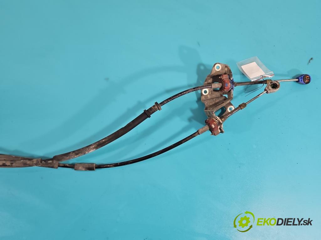 Opel Combo D 2011-2018 1.6 cdti 105 HP manual 77 kW 1598 cm3 5- Páka: Změny: stupeň,rýchlosť 553468290E (Rýchlostné páky / kulisy)