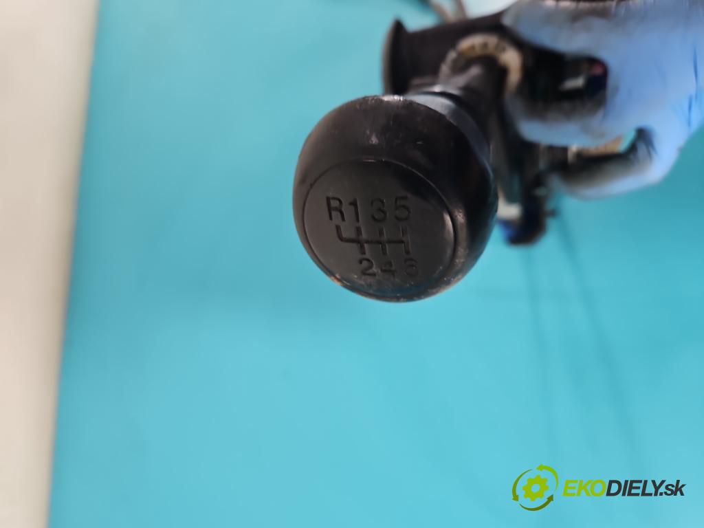 Opel Combo D 2011-2018 1.6 cdti 105 HP manual 77 kW 1598 cm3 5- Páka: Změny: stupeň,rýchlosť 553468290E (Rýchlostné páky / kulisy)