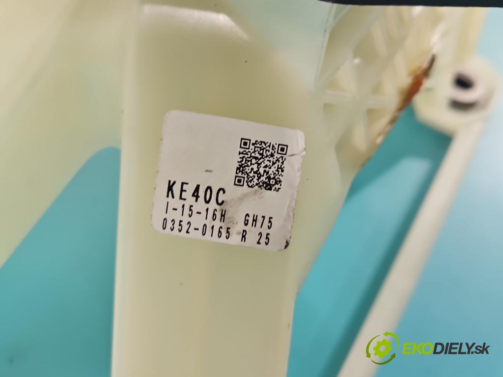 Mazda CX-5 2012-2017 2.2d 175 HP manual 129 kW 2191 cm3 5- Páka: Změny: stupeň,rýchlosť 0352-0165 (Rýchlostné páky / kulisy)