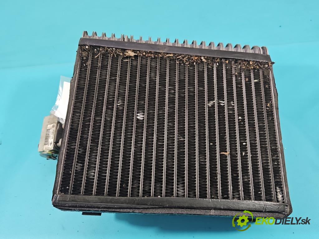 Vw Transporter T5 2003-2015 1.9 tdi 102 hp manual 75 kW 1896 cm3 5- radiátor 7H1820101C (Radiátory topení)