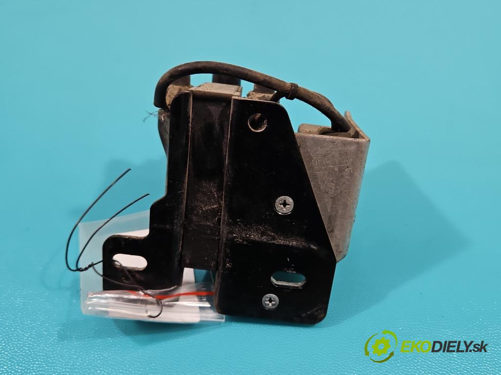 Audi 80 B4 1991-1994 2.0 90 HP manual 66 kW 1984 cm3 5- cievka zapaľovacia  (Zapaľovacie cievky, moduly)