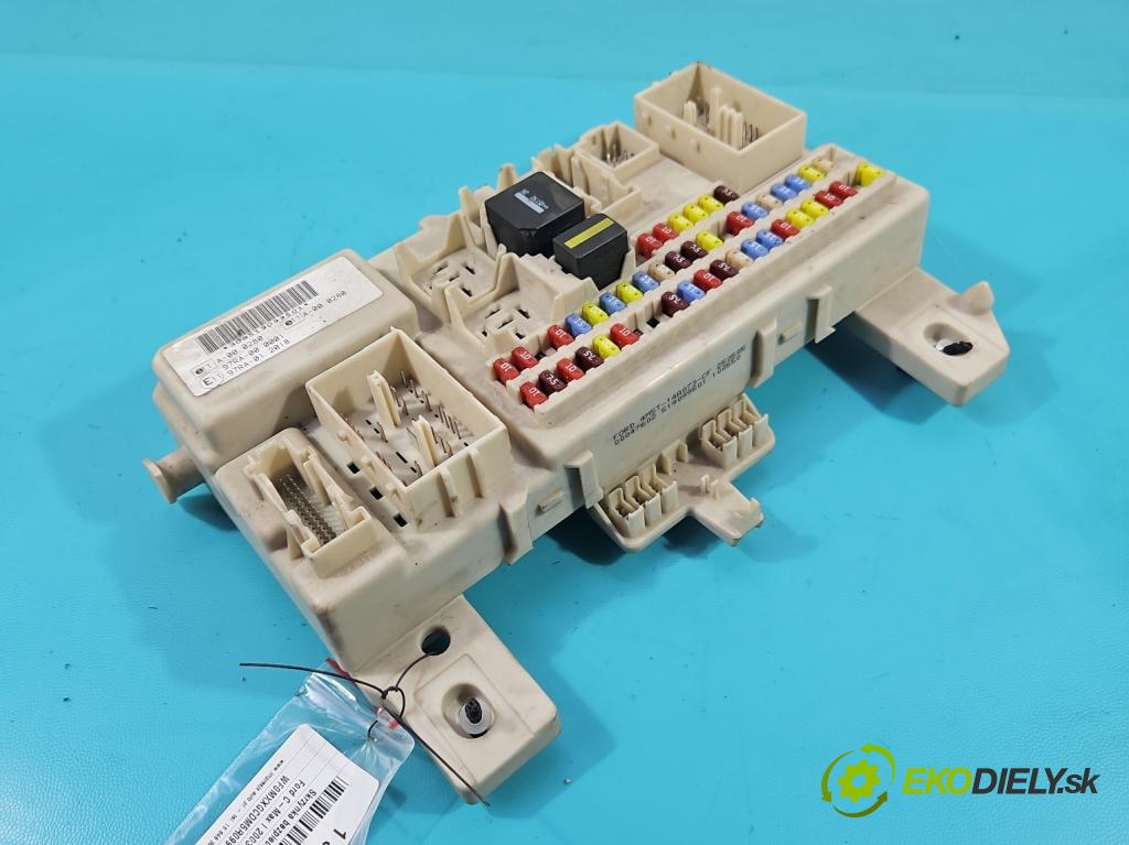 Ford C-Max I 2003-2010 1.8 16V 122 hp manual 90 kW 1798 cm3 5- skříňka pojistková 4M5T-14A073-CF (Pojistkové skříňky)