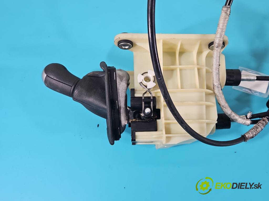 Ford C-Max I 2003-2010 1.8 16V 122 HP manual 90 kW 1798 cm3 5- Páka: Změny: stupeň,rýchlosť 3M5R-7K387-FF (Rýchlostné páky / kulisy)