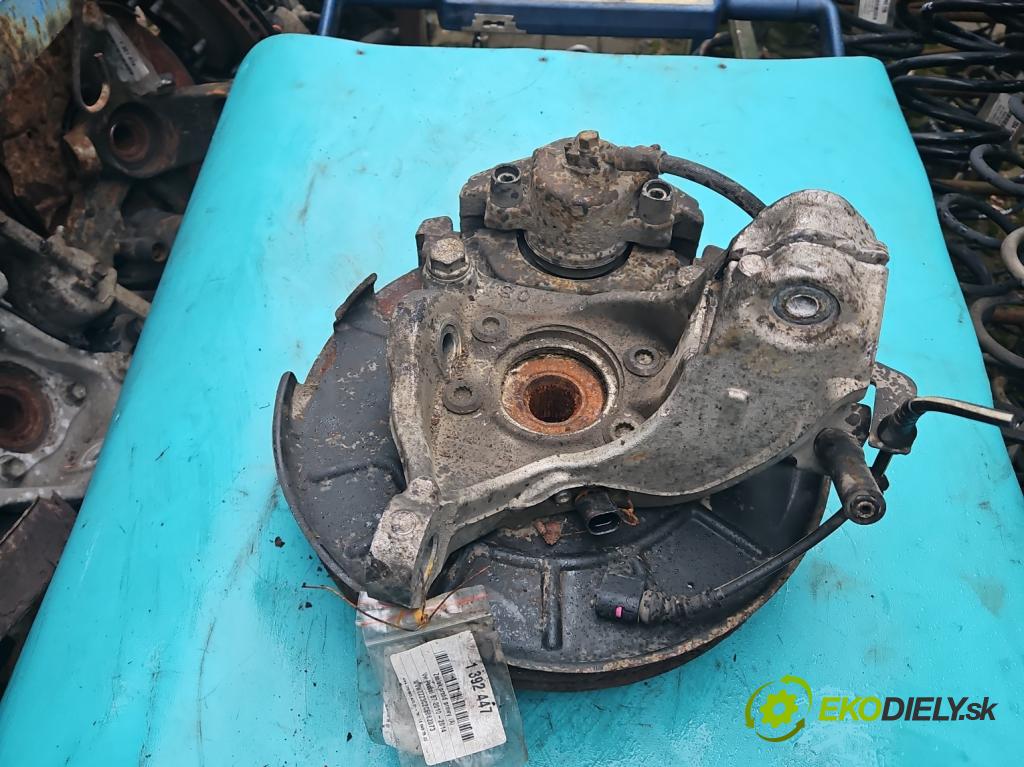 Vw Passat B7 2010-2014 1.4 TSI 150 HP automatic 110 kW 1390 cm3 5- náboj pravé  (Náboj)