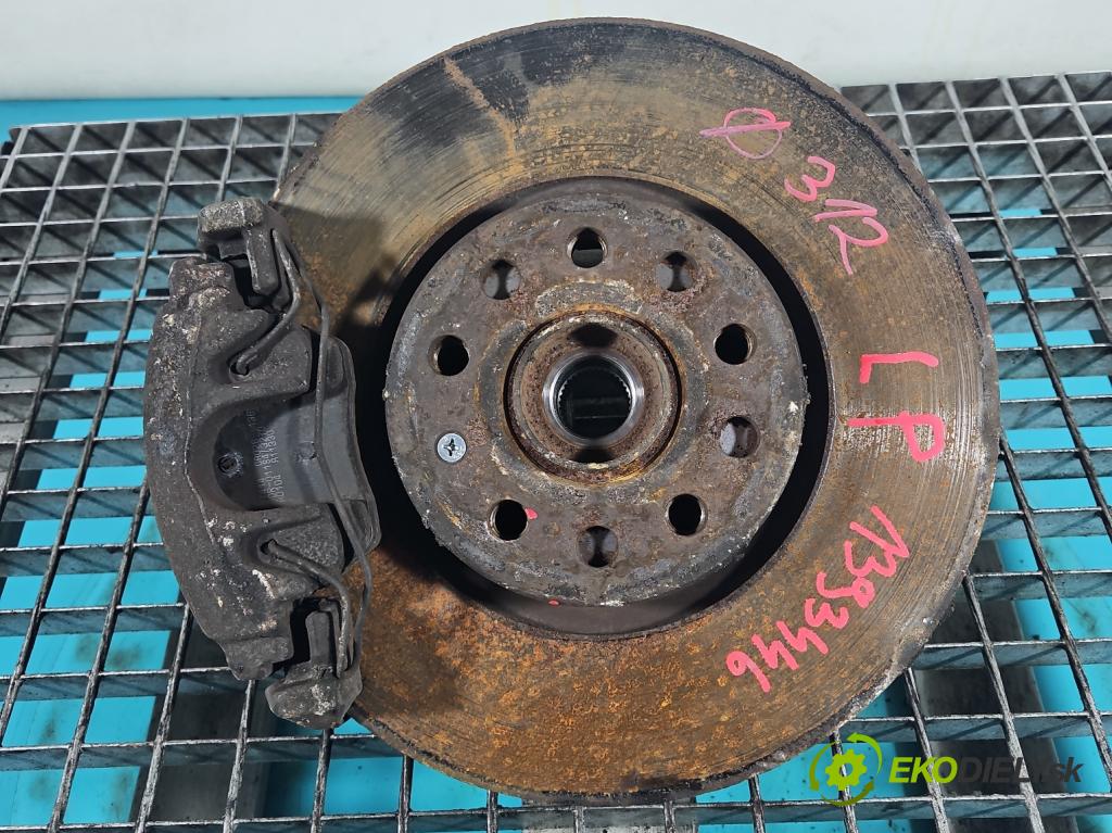 Vw Passat B7 2010-2014 1.4 TSI 150 HP automatic 110 kW 1390 cm3 5- náboj ľavé  (Náboje)