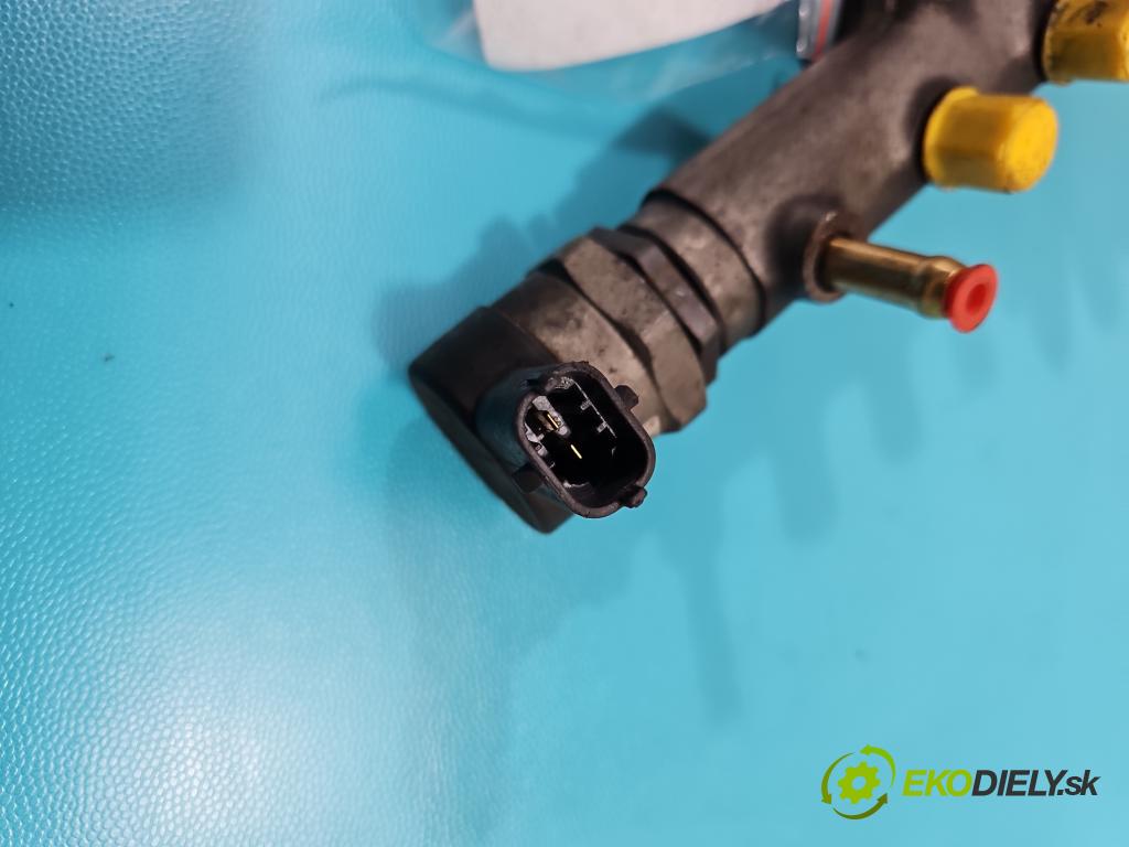 Volvo S60 I 2000-2010 2.4 D5 185 HP manual 136 kW 2400 cm3 4- lišta vstrekovacia 0445215023 (Vstrekovacie lišty)