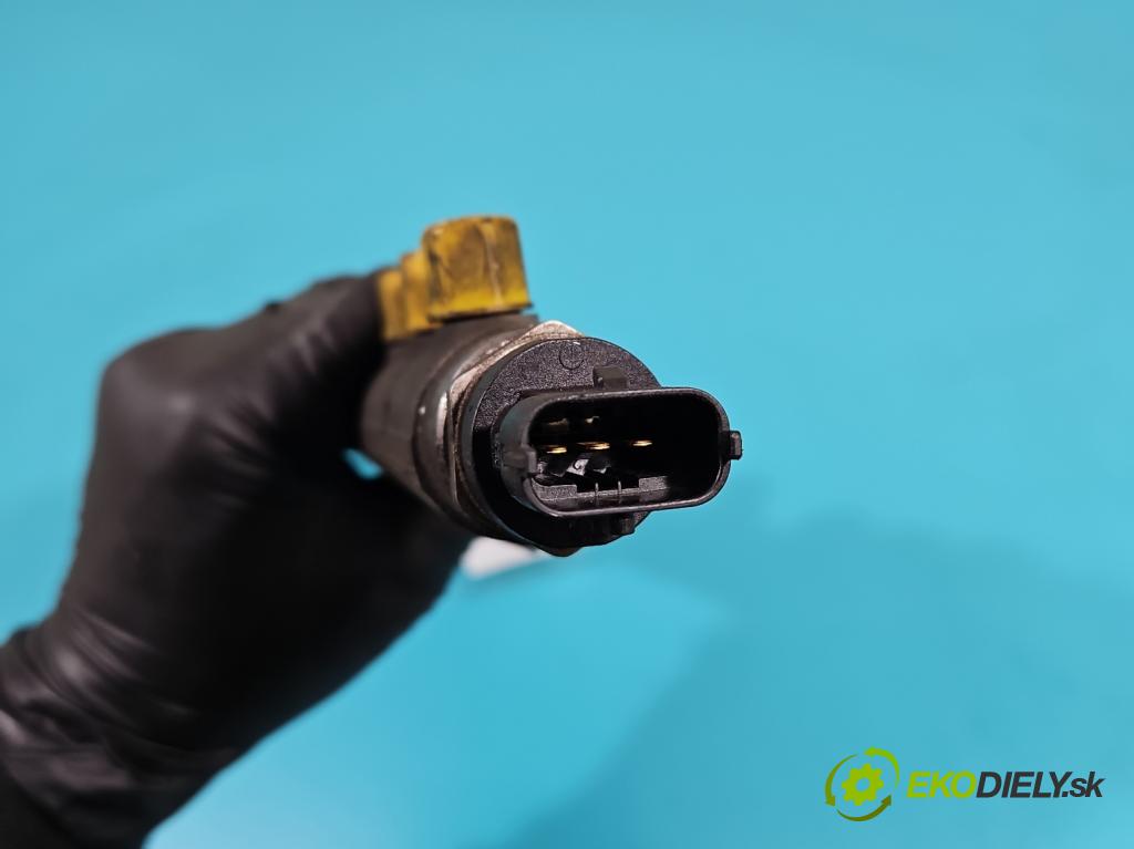 Volvo S60 I 2000-2010 2.4 D5 185 HP manual 136 kW 2400 cm3 4- lišta vstrekovacia 0445215023 (Vstrekovacie lišty)