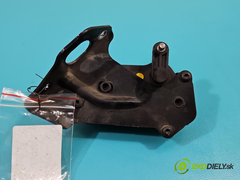 Volvo S60 I 2000-2010 2.4 D5 185 HP manual 136 kW 2400 cm3 4- Ovladač: klapky: kolektor 30756100 (Ostatné)