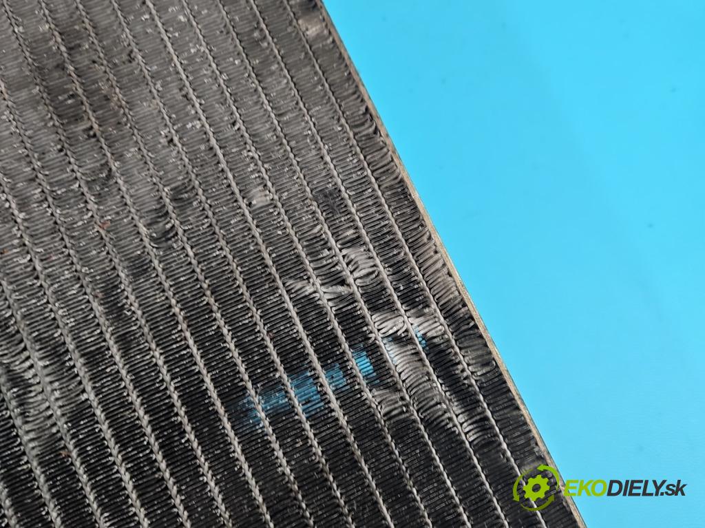 Lancia Phedra 2002-2010 2.2 jtd 128 hp manual 94 kW 2179 cm3 5- Chladič vody  (Chladiče vody)