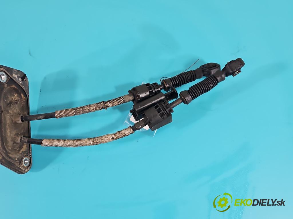 Vw Transporter T5 2003-2015 1.9 tdi 102 HP manual 75 kW 1896 cm3 5- Páka: Změny: stupeň,rýchlosť 7H0711116 (Rýchlostné páky / kulisy)